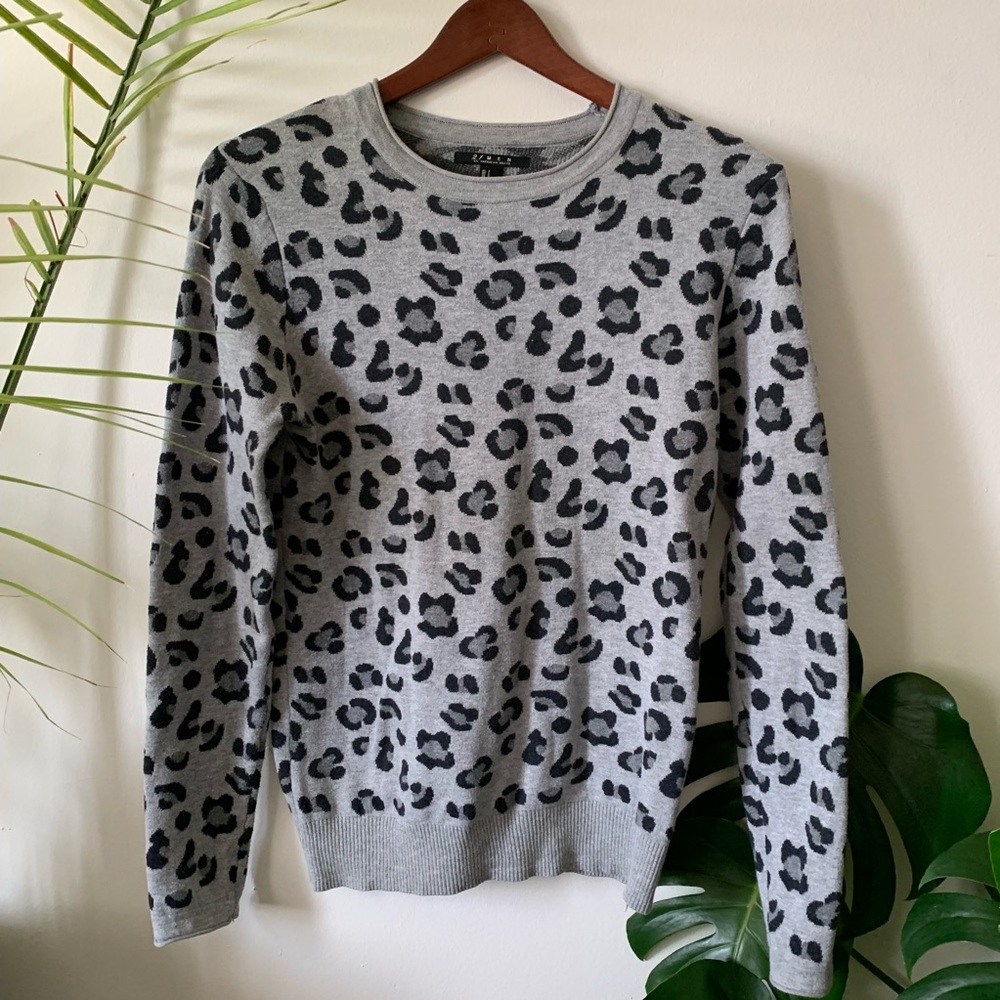 Cheetah print crew neck size S.